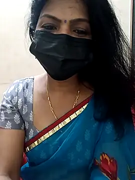 Snapshot of Rithya27 chatting on 11.04.25 Rithya27 online show from 11.04.25