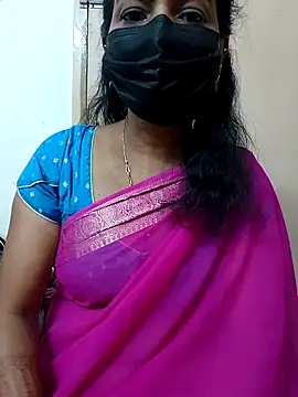 Snapshot of Rithya27 chatting on 11.20.25 Rithya27 online show from 11.20.25