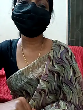 Snapshot of Rithya27 chatting on 11.25.25 Rithya27 online show from 11.25.25