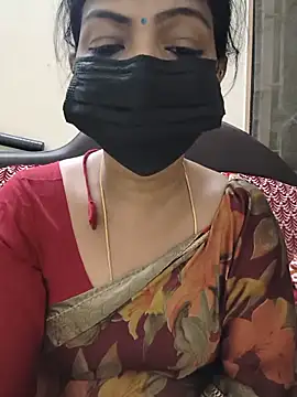 Snapshot of Rithya27 chatting on 05.17.26 Rithya27 online show from 05.17.26