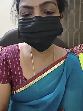 Snapshot of Rithya27 chatting on 05.24.26 Rithya27 online show from 05.24.26