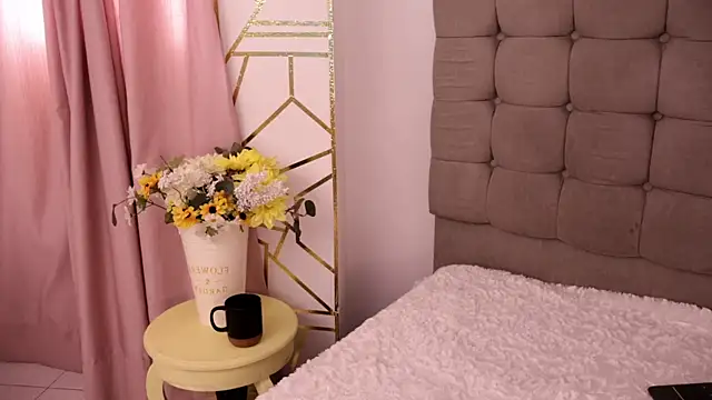 Lily rousee  online show from 05.20.26