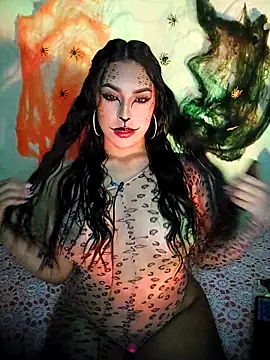 Snapshot of Linda_Saenz_ chatting on 10.15.25 Linda Saenz online show from 10.15.25