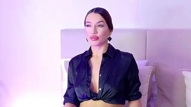 Bella-taylorr online show from 09.09.25