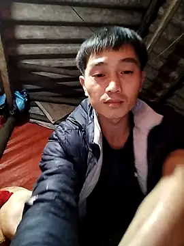 Snapshot of Boytasexy chatting on 11.11.25 Boytasexy online show from 11.11.25