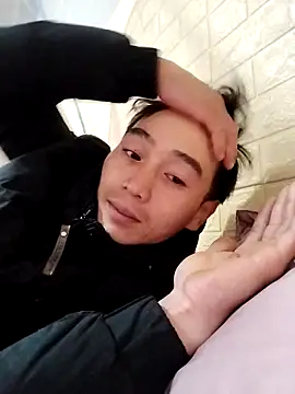 Snapshot of Boytasexy chatting on 11.19.25 Boytasexy online show from 11.19.25