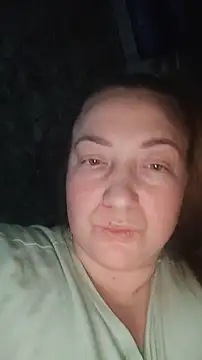 Kiss Eva online show from 12.24.24