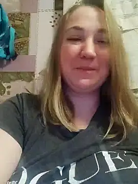 Kiss Eva online show from 01.06.25