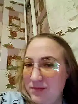 Kiss Eva online show from 01.24.25