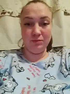 Kiss Eva online show from 02.22.25