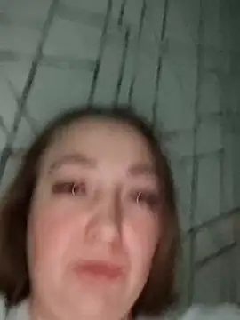 Kiss Eva online show from 12.04.25