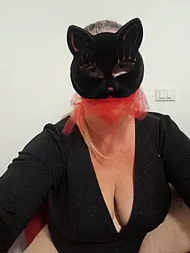 Snapshot of Trivia_magic chatting on 09.26.25 Trivia magic online show from 09.26.25