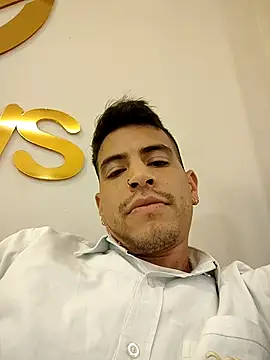 Snapshot of Juann-cock chatting on 01.05.26 Juann-cock online show from 01.05.26