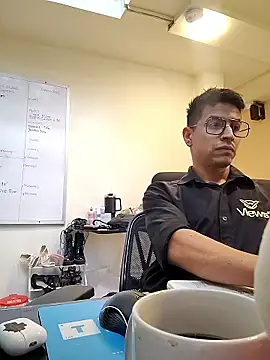 Snapshot of Juann-cock chatting on 01.10.26 Juann-cock online show from 01.10.26