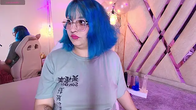 Snapshot of Lilith_curvy chatting on 10.03.25 Lilith curvy online show from 10.03.25