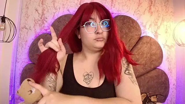 Snapshot of Lilith_curvy chatting on 11.16.25 Lilith curvy online show from 11.16.25