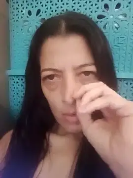 Snapshot of ShaunaDream chatting on 10.04.25 ShaunaDream online show from 10.04.25