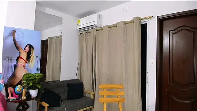 zou quira online show from 02.13.26