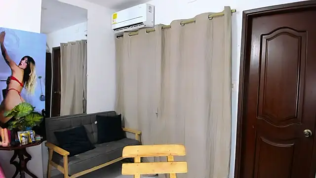 zou quira online show from 02.22.26