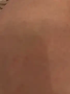 Snapshot of NENEandOJI chatting on 12.21.25 NENEandOJI online show from 12.21.25