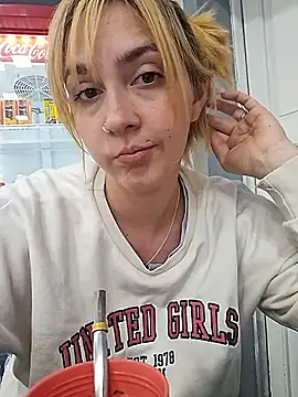 Snapshot of ayebran chatting on 09.24.25 ayebran online show from 09.24.25