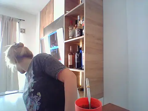 Snapshot of ayebran chatting on 09.30.25 ayebran online show from 09.30.25