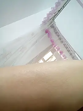 Snapshot of Buny_vera chatting on 10.12.25 Buny vera online show from 10.12.25