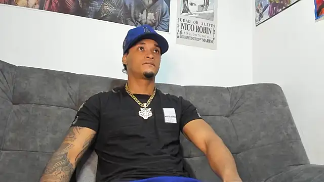 Snapshot of _MACCARTHY_TAYLOR chatting on 11.06.25 MACCARTHY TAYLOR online show from 11.06.25