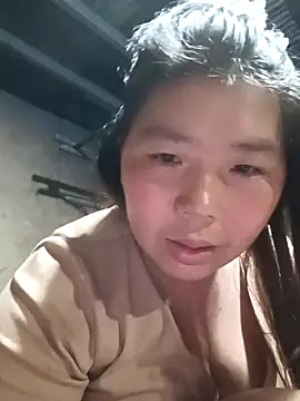 Snapshot of quynhkoolbae chatting on 04.29.26 quynhkoolbae online show from 04.29.26