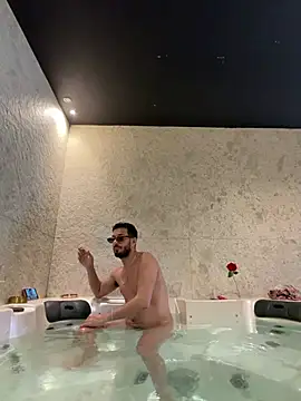 Snapshot of husbandandwifetobe chatting on 02.21.26 husbandandwifetobe online show from 02.21.26