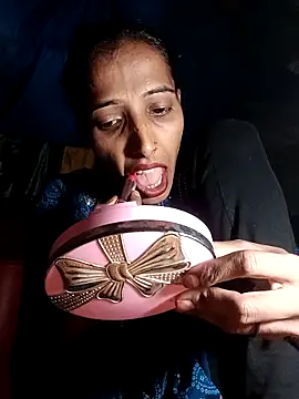 Pinki thakur 1 online show from 10.15.25