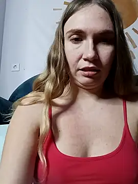 Snapshot of KisaVixen chatting on 11.26.25 KisaVixen online show from 11.26.25