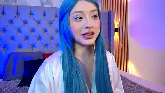 Suxan White  online show from 03.11.26