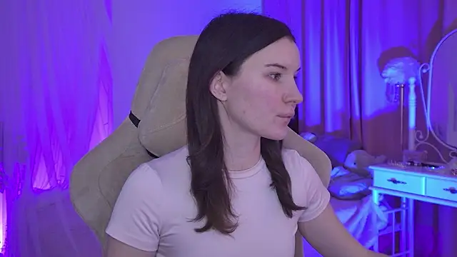 AgataWillis online show from 02.14.26