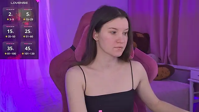 AgataWillis online show from 04.13.26