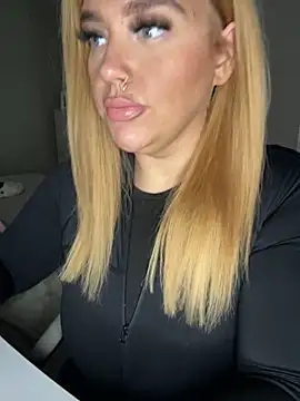 MysteriousMylaX online show from 11.03.25