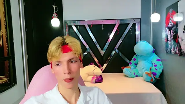 Snapshot of park_jimin1 chatting on 10.01.25 park jimin1 online show from 10.01.25