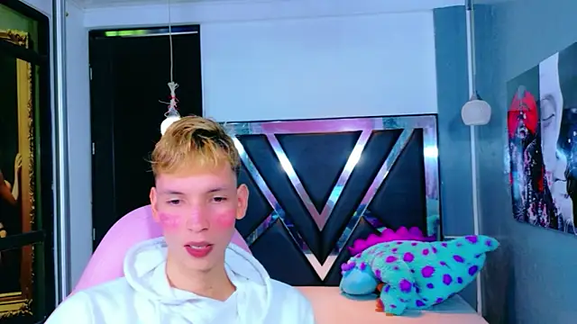 Snapshot of park_jimin1 chatting on 11.16.25 park jimin1 online show from 11.16.25