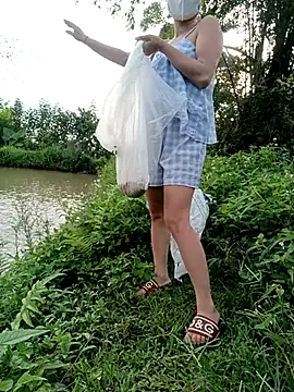 Snapshot of linda_bae00 chatting on 06.22.26 linda bae00 online show from 06.22.26
