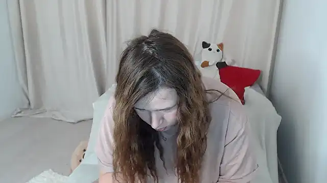 Snapshot of AdelinaLawson chatting on 03.05.25 AdelinaLawson online show from 03.05.25