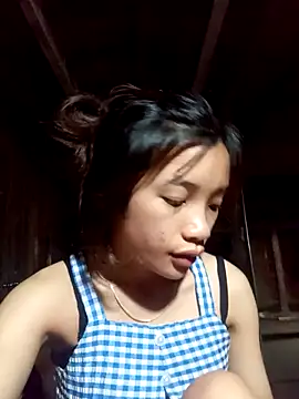 Snapshot of beobeo_2xx chatting on 09.11.25 beobeo 2xx online show from 09.11.25