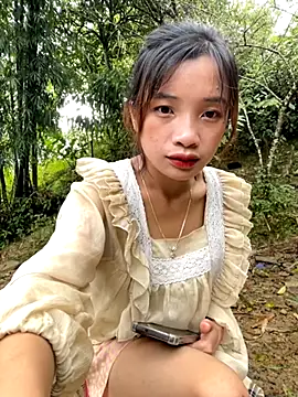 Snapshot of beobeo_2xx chatting on 10.09.25 beobeo 2xx online show from 10.09.25