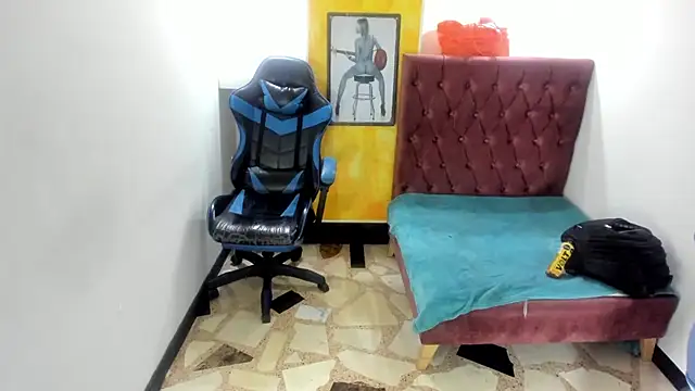 alison moon7 online show from 11.12.25