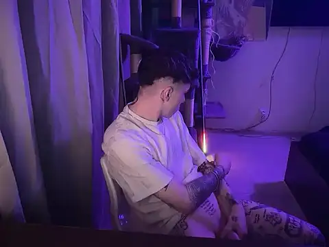 Snapshot of davesinner chatting on 03.03.26 davesinner online show from 03.03.26