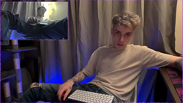 Snapshot of davesinner chatting on 05.08.26 davesinner online show from 05.08.26