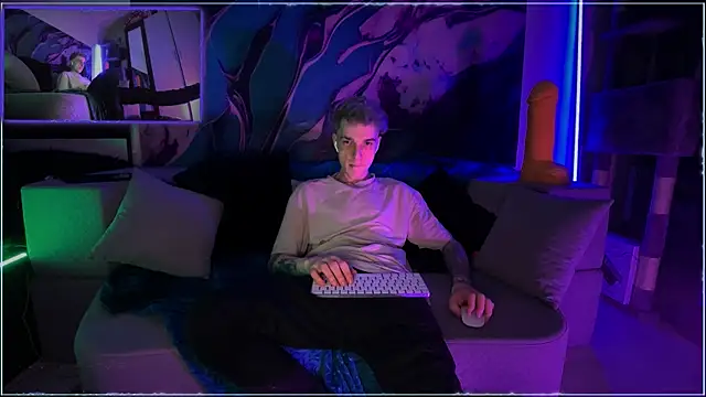 Snapshot of davesinner chatting on 05.25.26 davesinner online show from 05.25.26