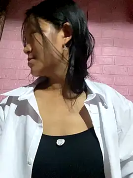 Snapshot of milo_bae chatting on 11.08.25 milo bae online show from 11.08.25