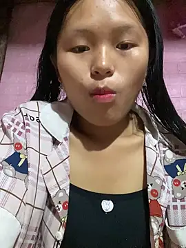 Snapshot of milo_bae chatting on 11.11.25 milo bae online show from 11.11.25