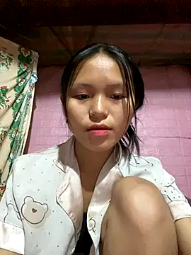 Snapshot of milo_bae chatting on 11.28.25 milo bae online show from 11.28.25