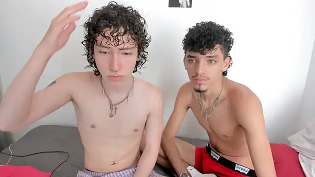 Snapshot of v3niceb1tch chatting on 09.13.25 v3niceb1tch online show from 09.13.25